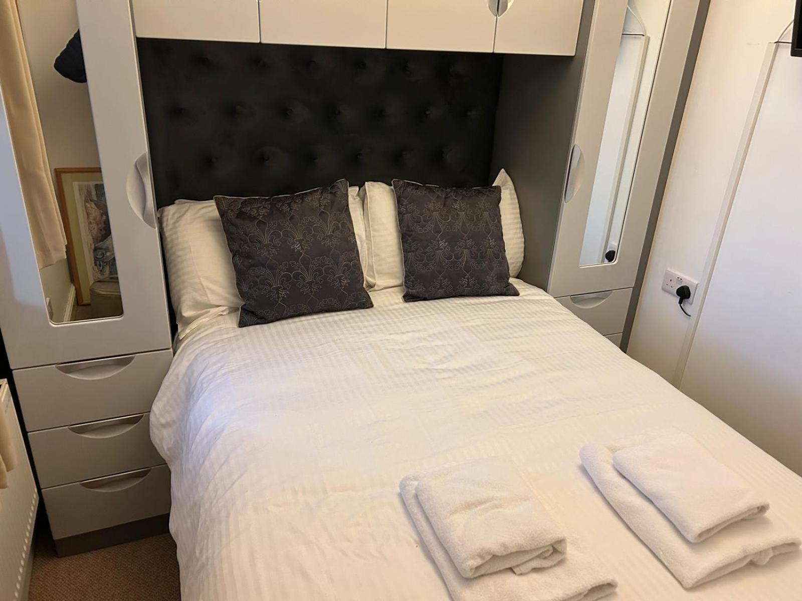 Harbour Penthouse Whitby 아파트 외부 사진